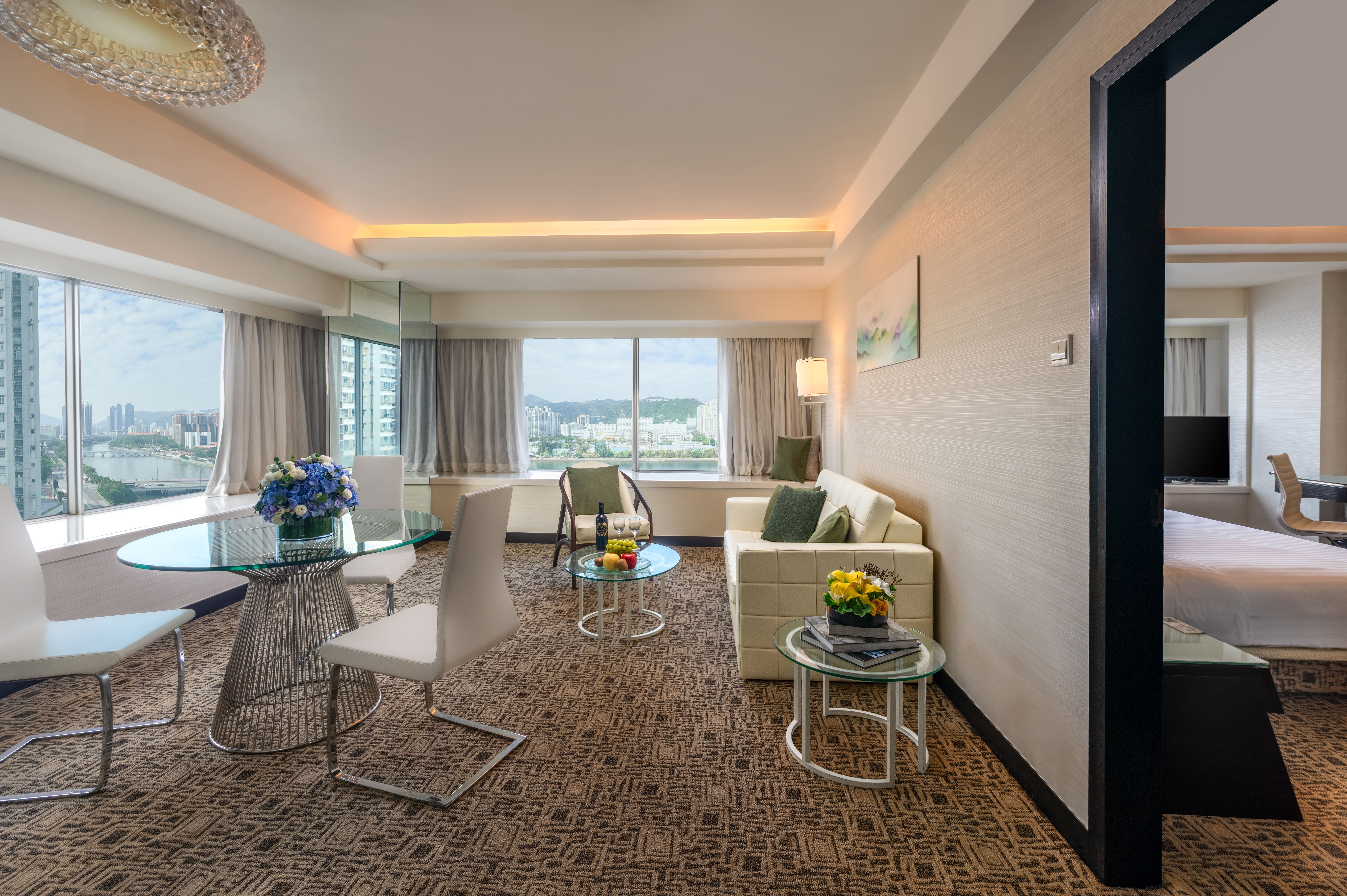 Deluxe suite